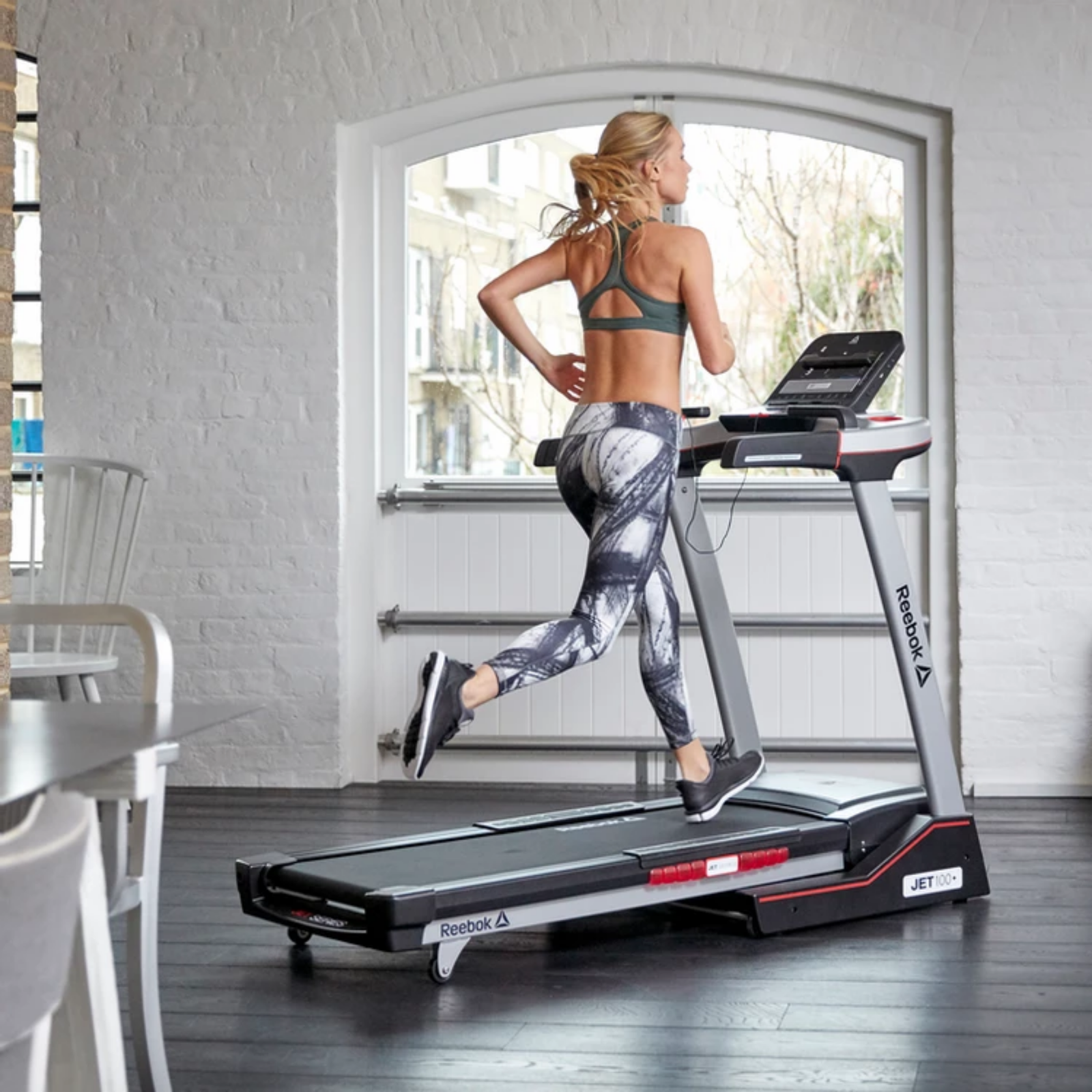 Reebok Jet 100+ Treadmill RVJF-20121BK