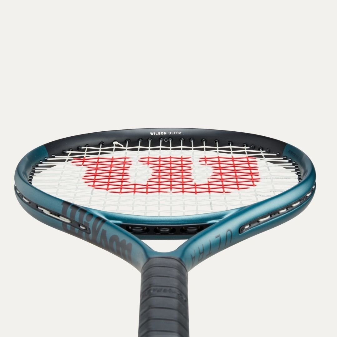 Wilson Ultra 26 V4 Tennis Racket